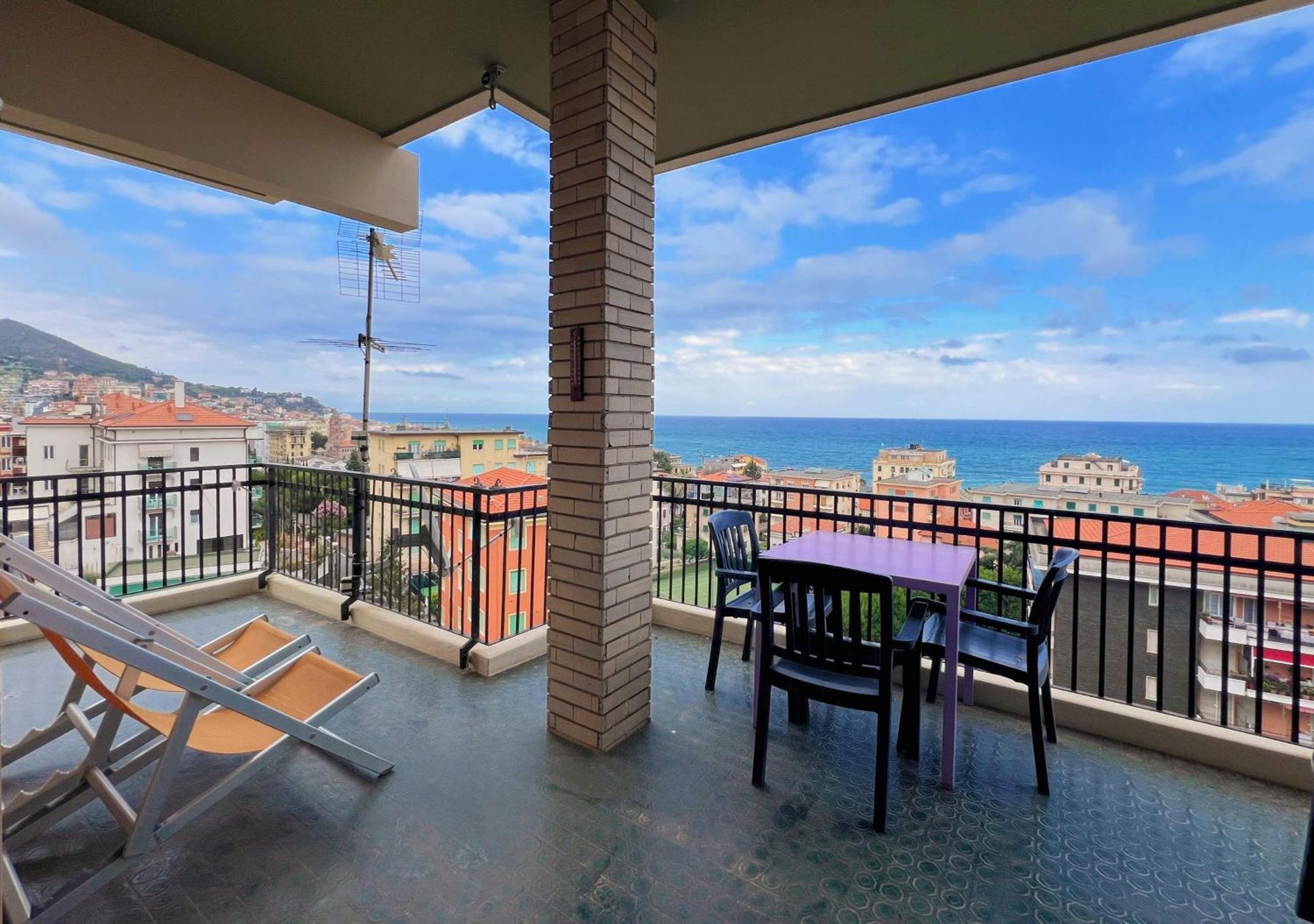 Ampio Appartamento Con Vista Varraze Exterior foto